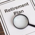 Retirement Plan with magnifying glass - Creative Commons Bilder
